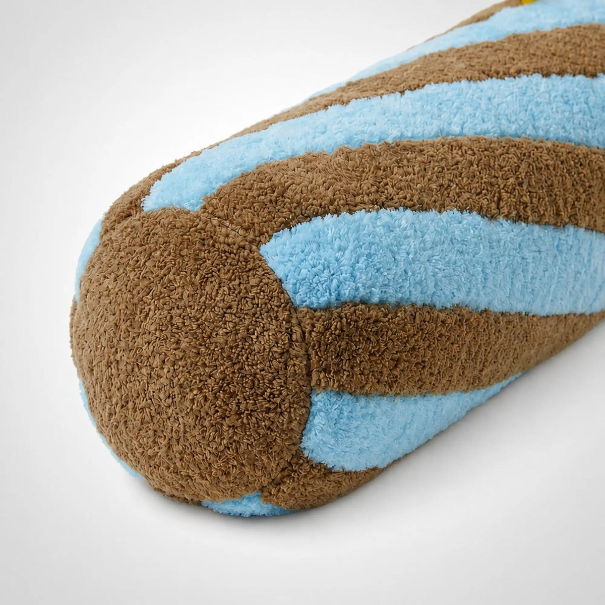 KKUSO PLUSH CUSHION - MESSUP SKY MOCHA
