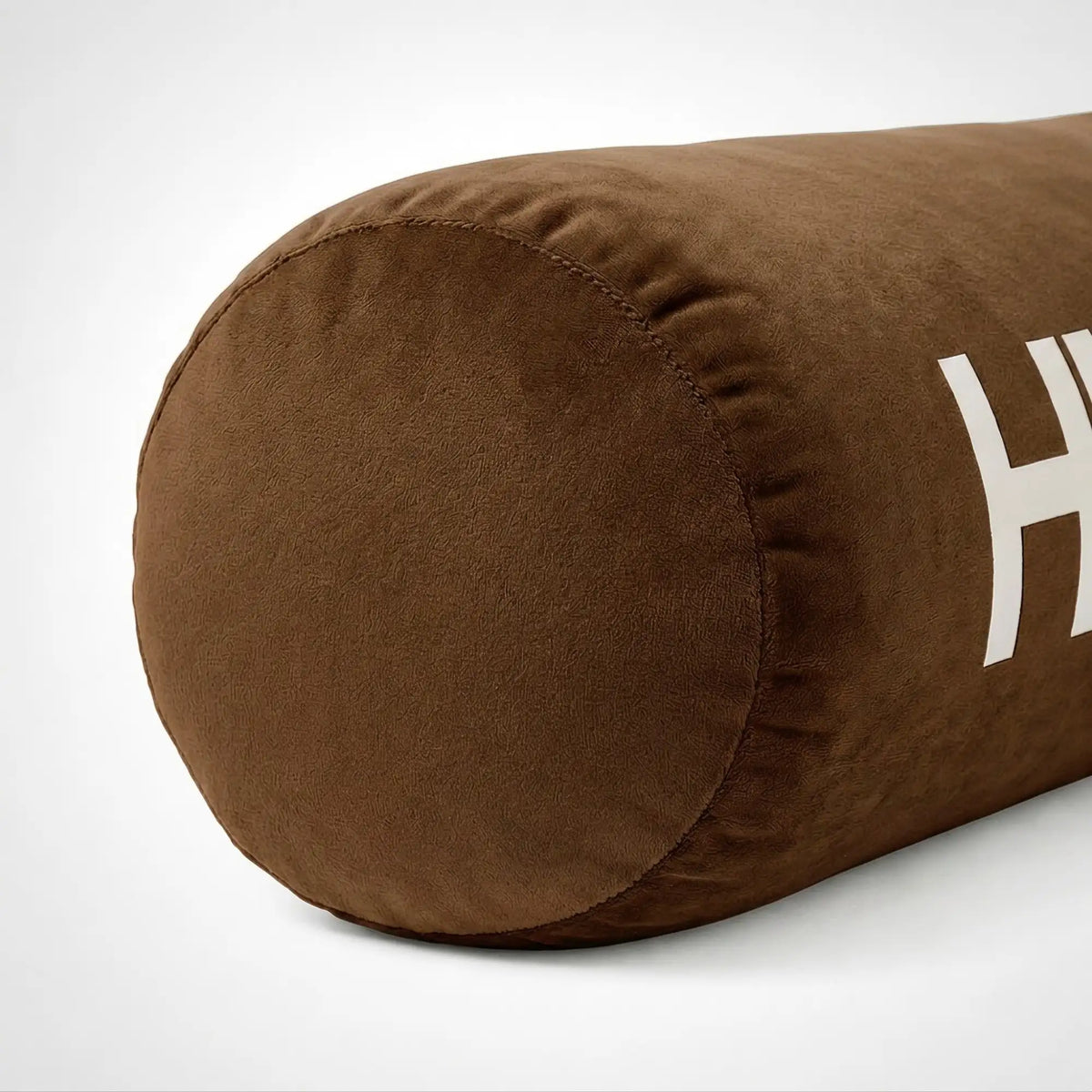 KKUSO PLUSH CUSHION - HUGME COCOA MOUSSE