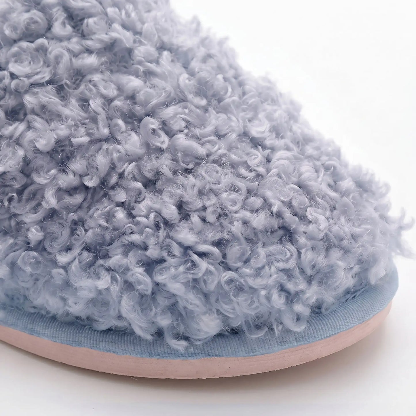 KKUSO SLIPPERS - SNUG