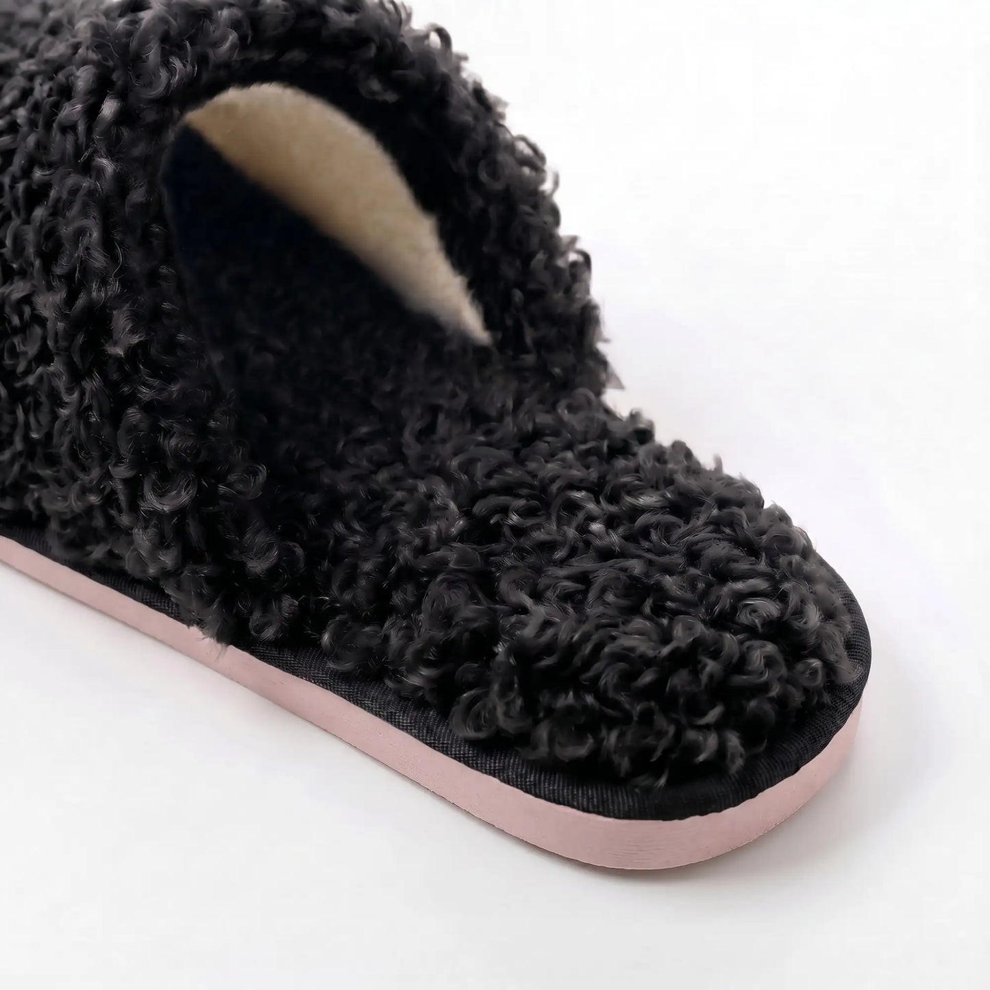 KKUSO SLIPPERS - SNUG