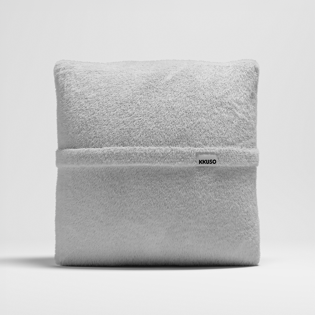 MOMO PILLOW - SOFT FUR IVORY CLOUD LARGE
