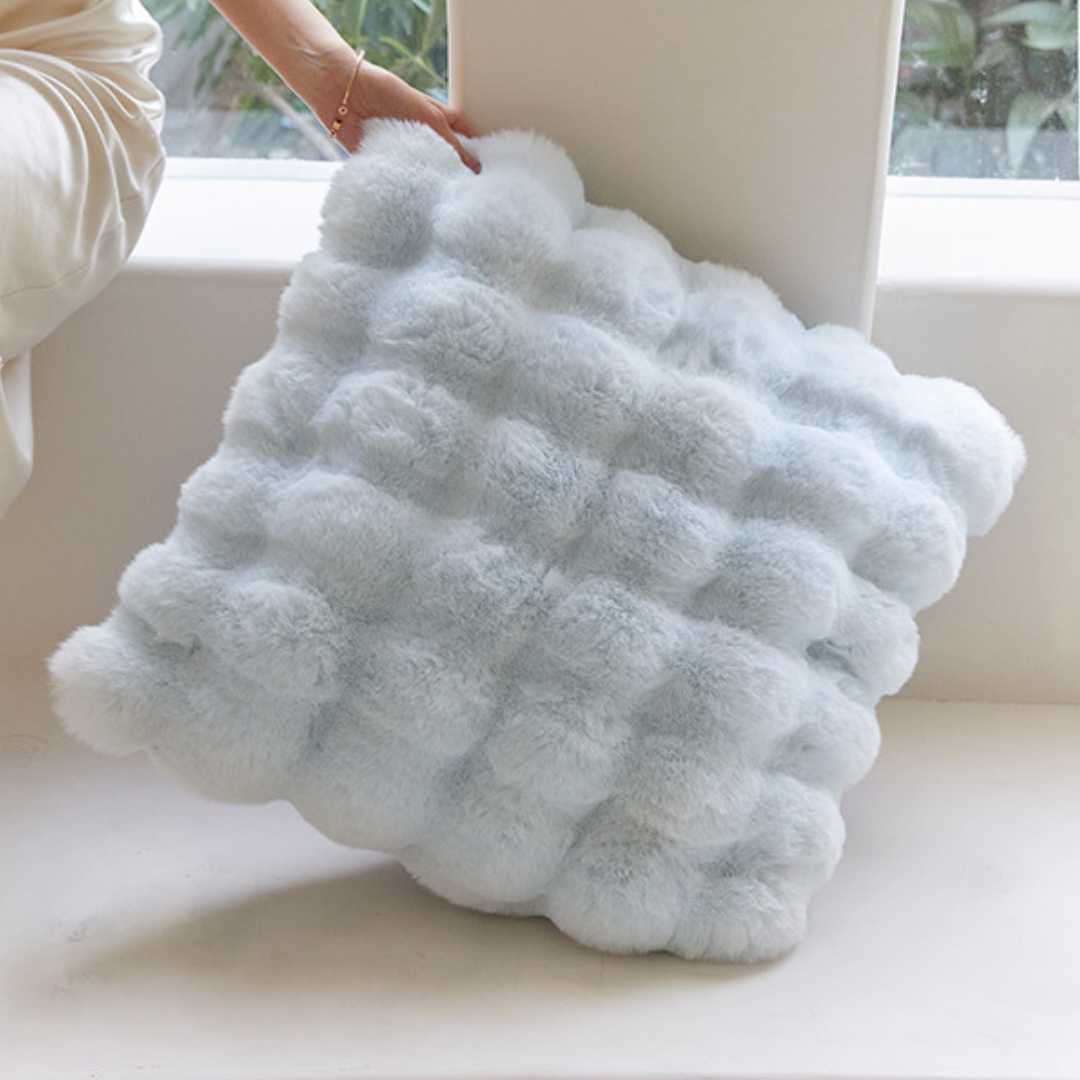 WAVE FAUX FUR CUSHION - KKUSO.HOME