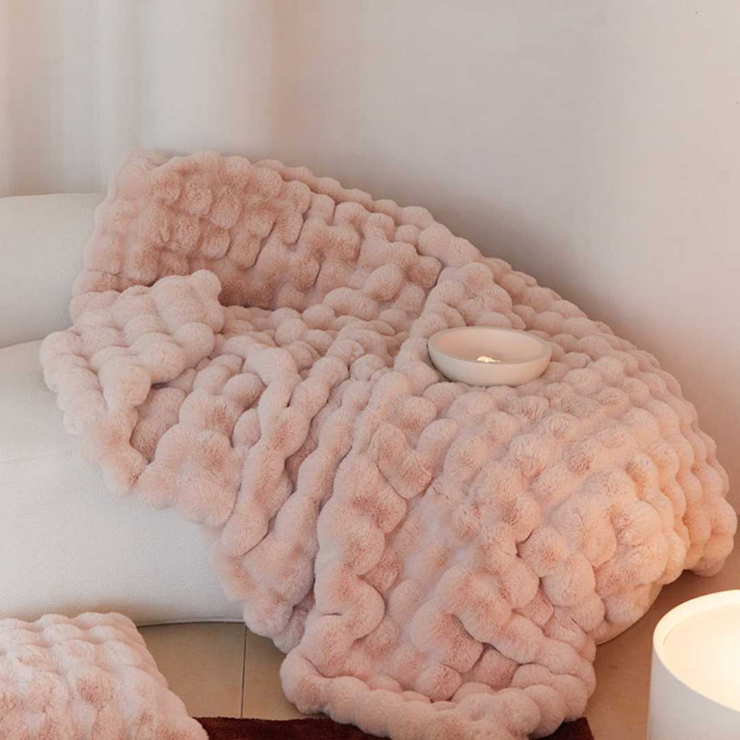 WAVE FAUX FUR THROW BLANKET - KKUSO.HOME