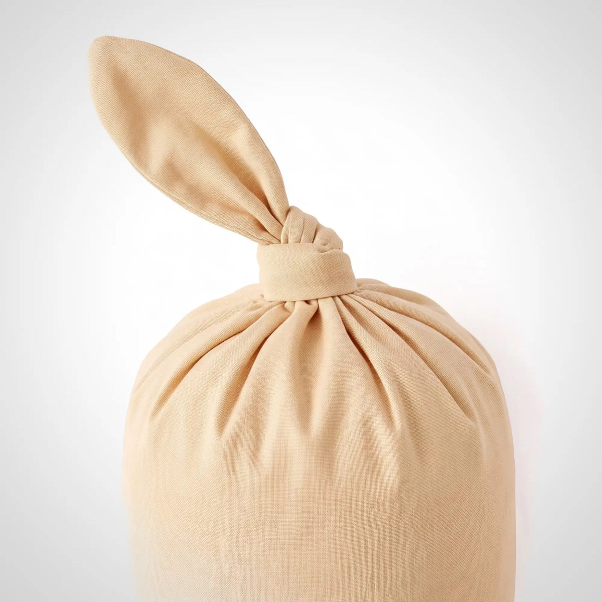 KKUSO PLUSH CUSHION - KNOTTY PEACH CREAM