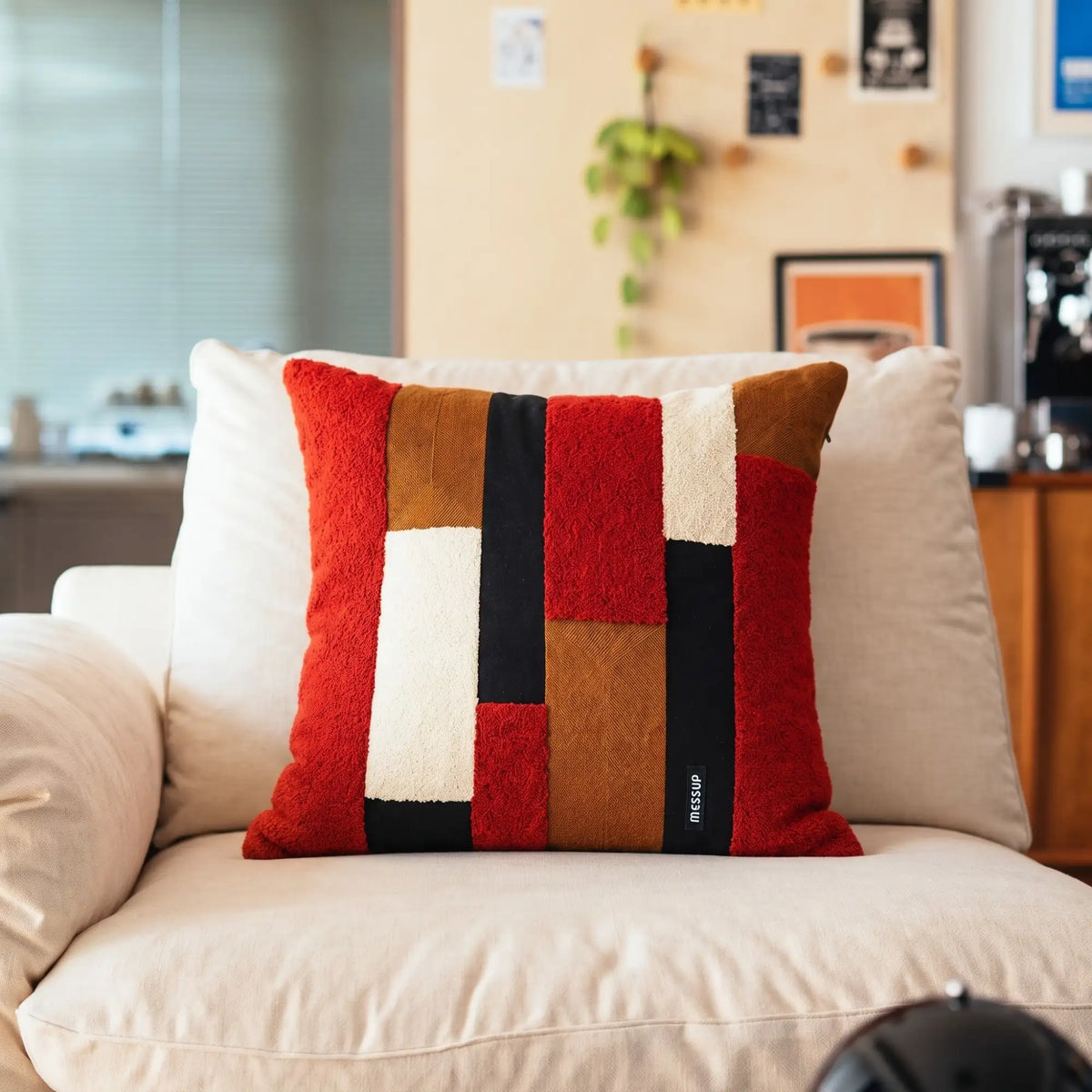 KKUSO PLUSH CUSHION - JUMBLE MIX RED