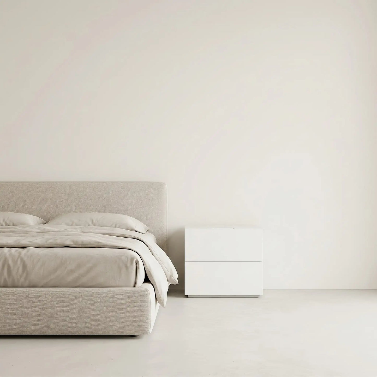 KKUSO WOODEN BEDSIDE TABLE - TUTU