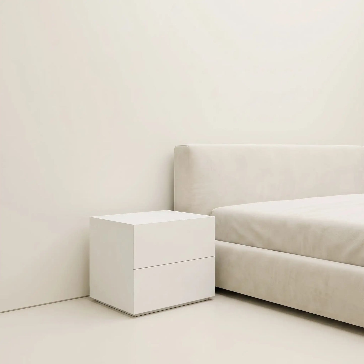 KKUSO WOODEN BEDSIDE TABLE - TUTU