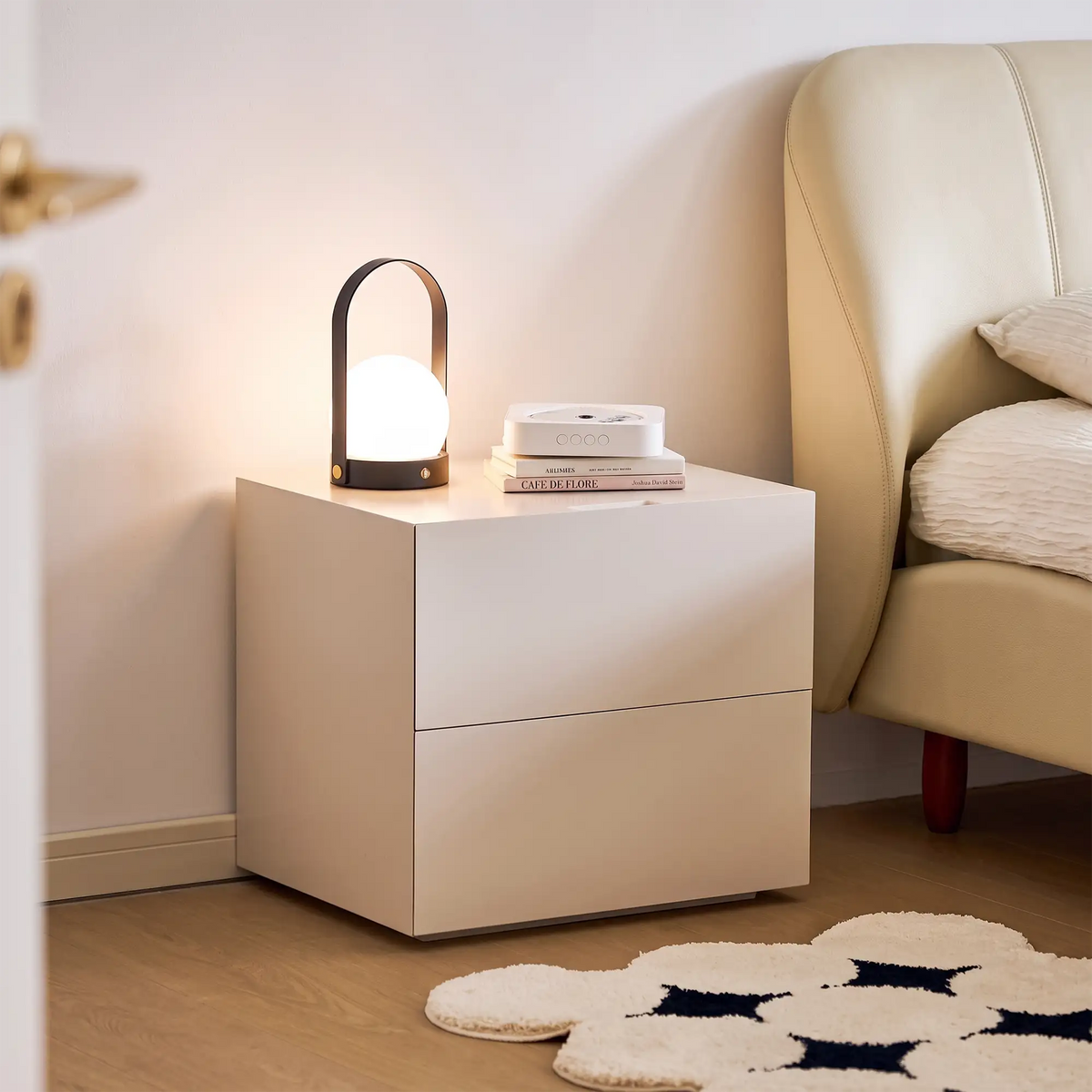 KKUSO WOODEN BEDSIDE TABLE - TUTU SOFT WHITE