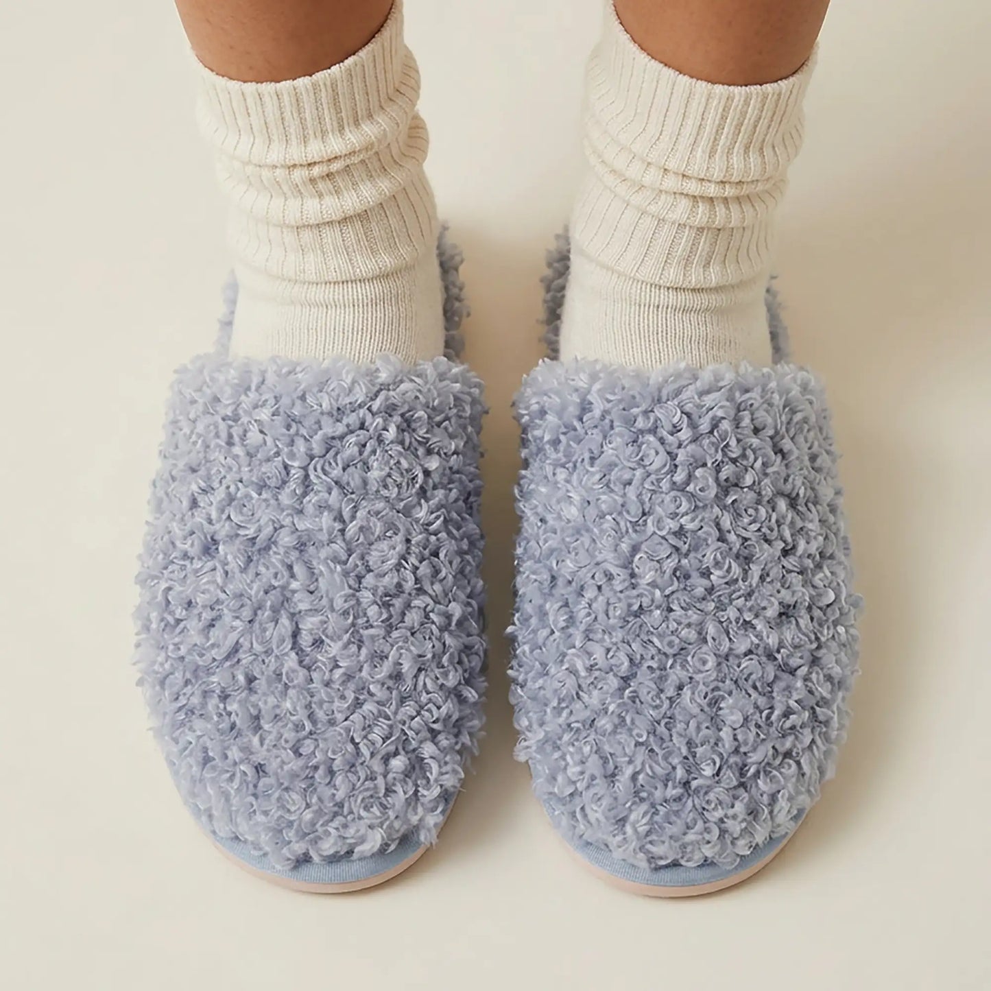 KKUSO SLIPPERS - SNUG