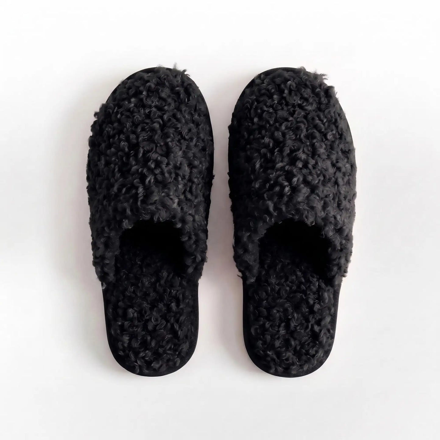 KKUSO SLIPPERS - SNUG