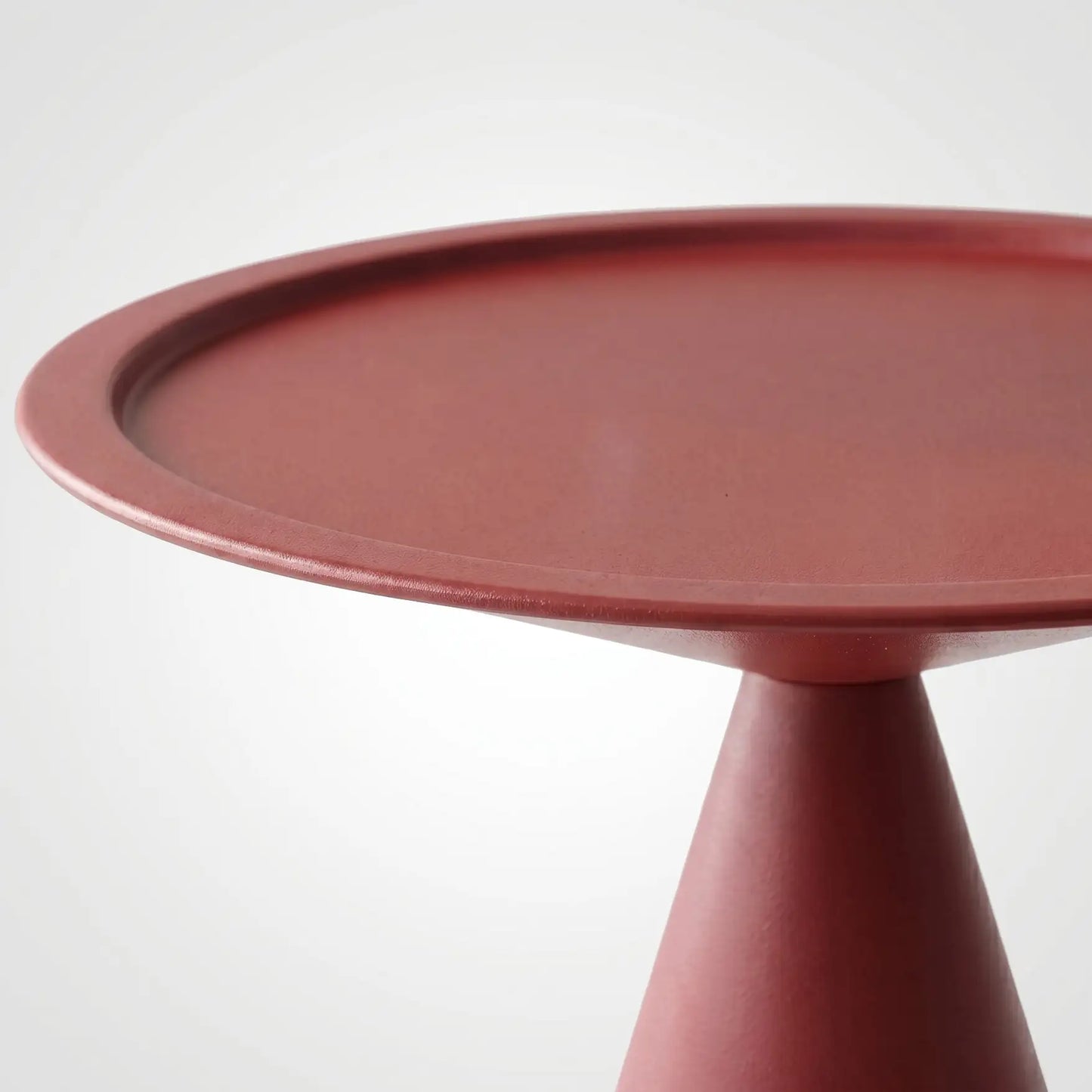 KKUSO METAL SIDE TABLE - IKE
