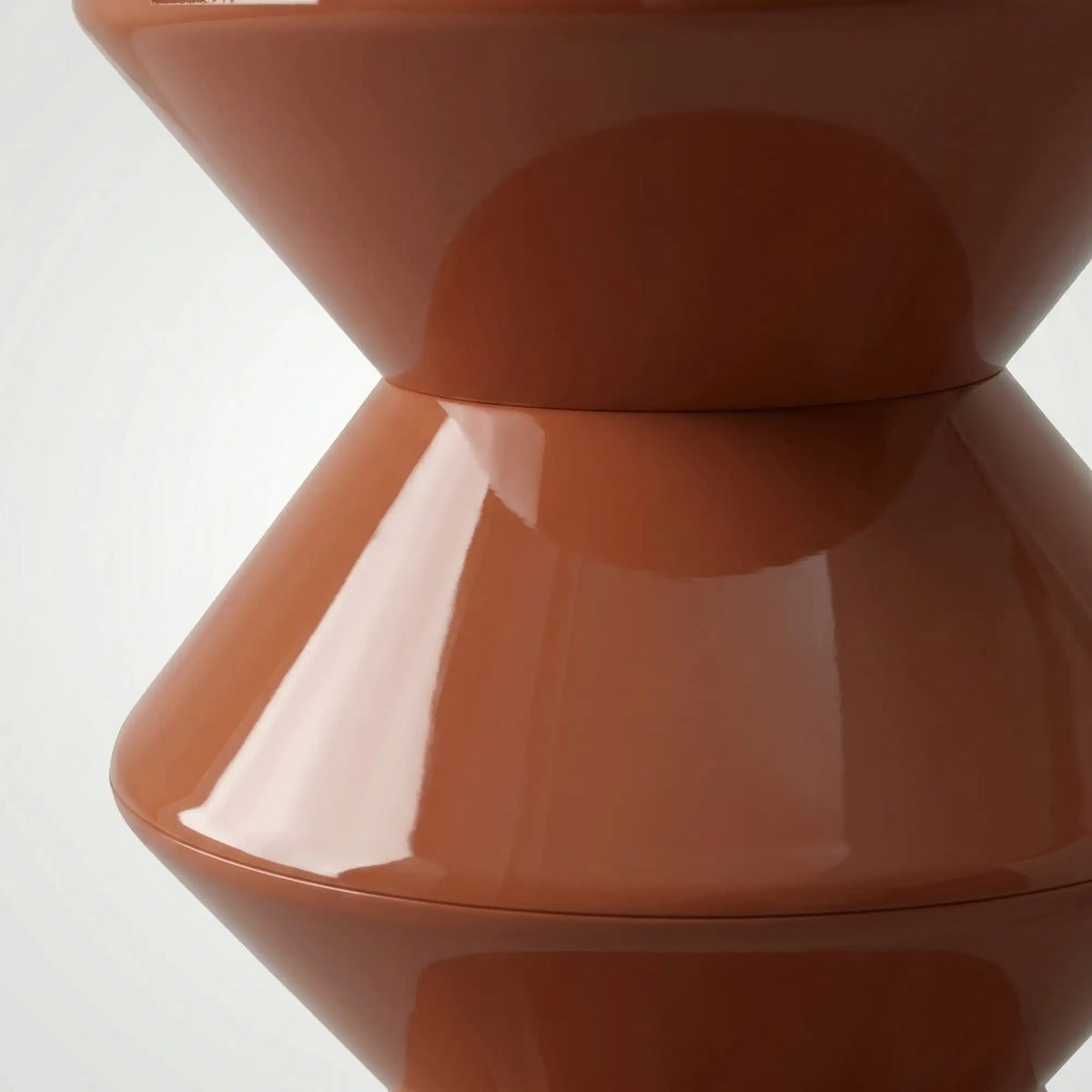 KKUSO ABS SIDE TABLE - BONGO AMBER BROWN