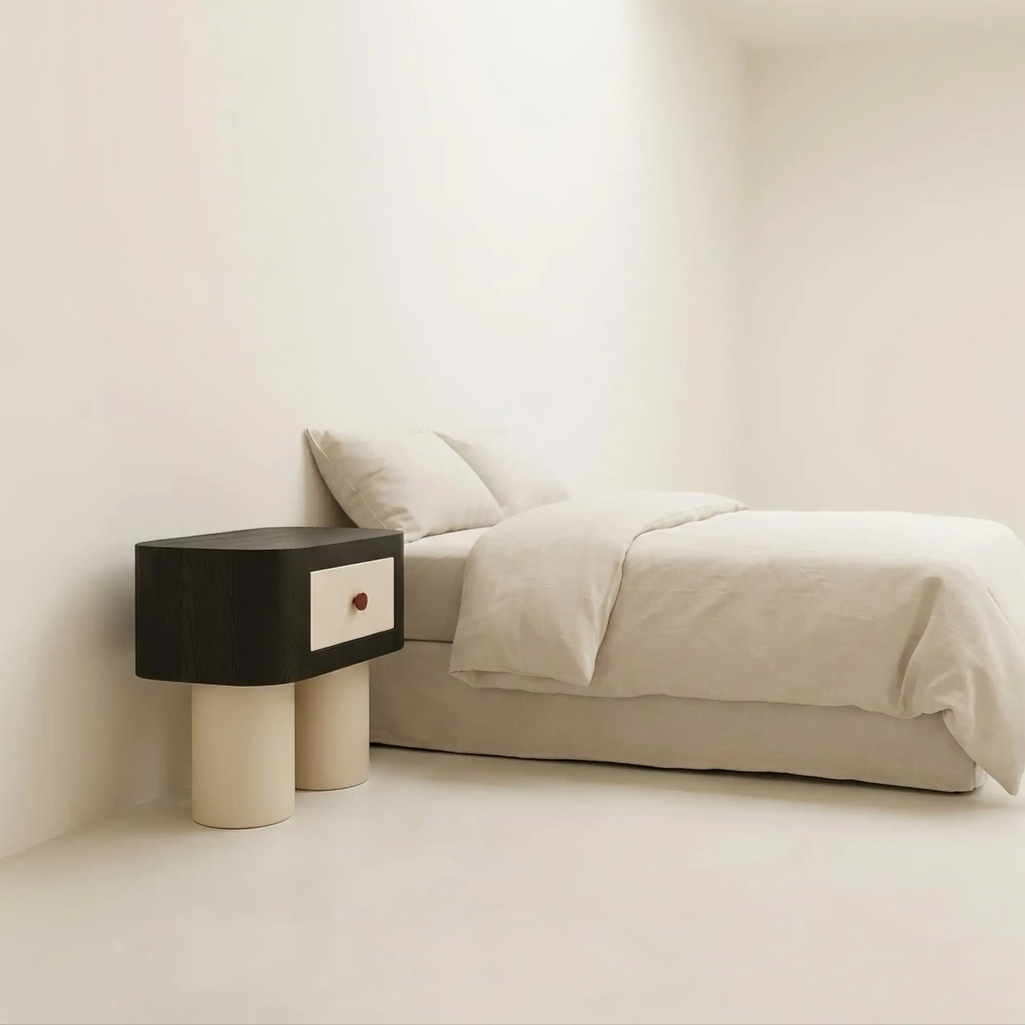 KKUSO WOODEN BEDSIDE TABLE - ROBO