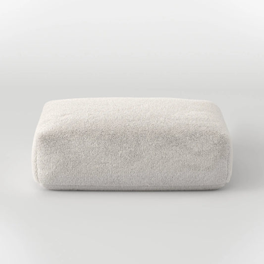 MOMO OTTOMAN - SOFT FUR IVORY CLOUD